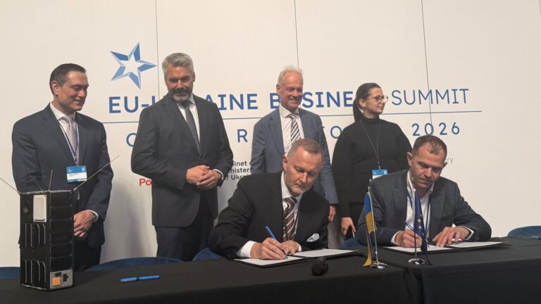 GomSpace CEO Carsten Drachmann and Ukrainian Stetman LLC signed on 22 April an agreement to establish UASAT, a joint venture focused on developing sovereign satellite communication capabilities for Ukraine. Credit: GomSpace